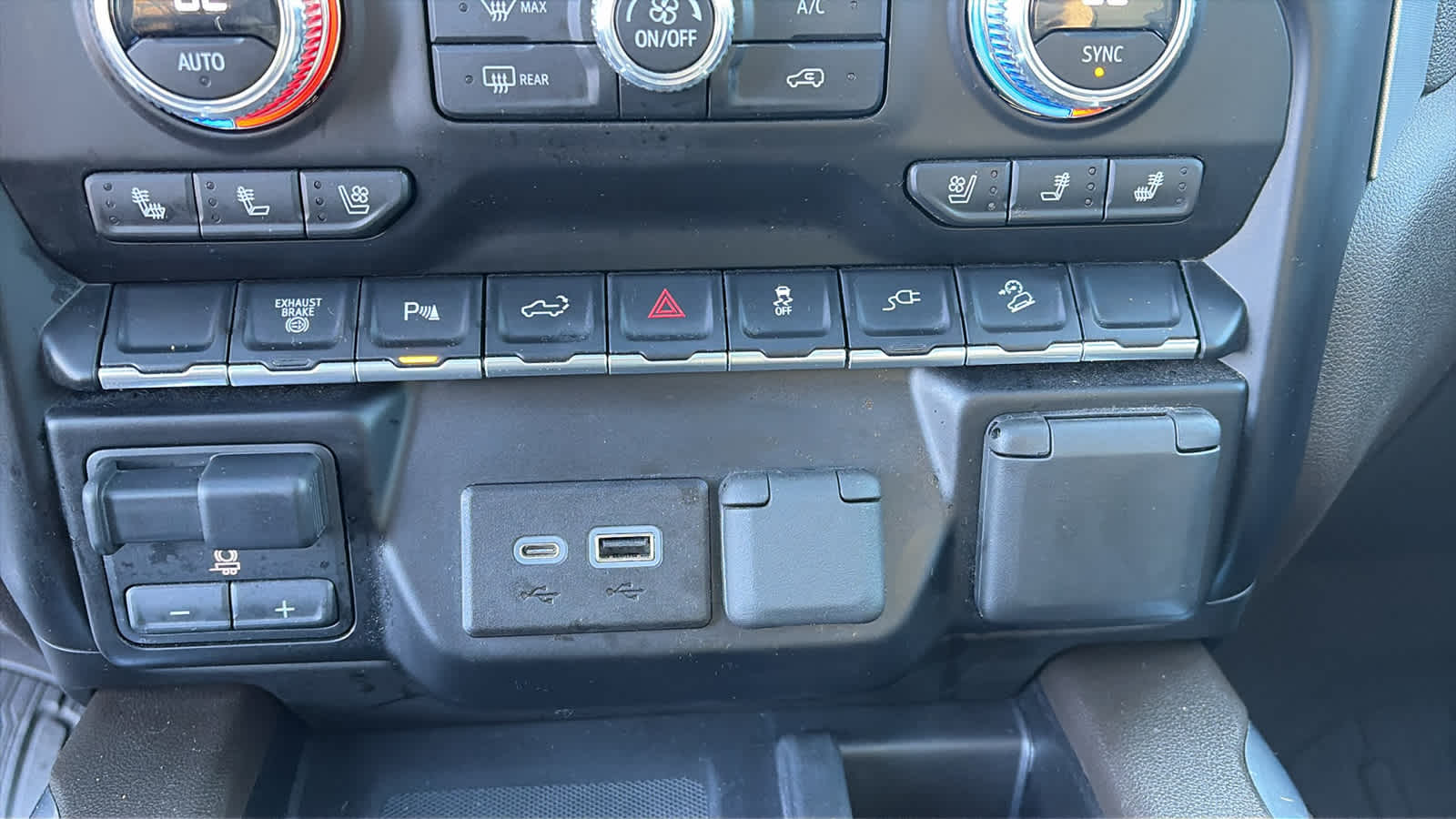 2023 GMC Sierra 3500 HD SLT