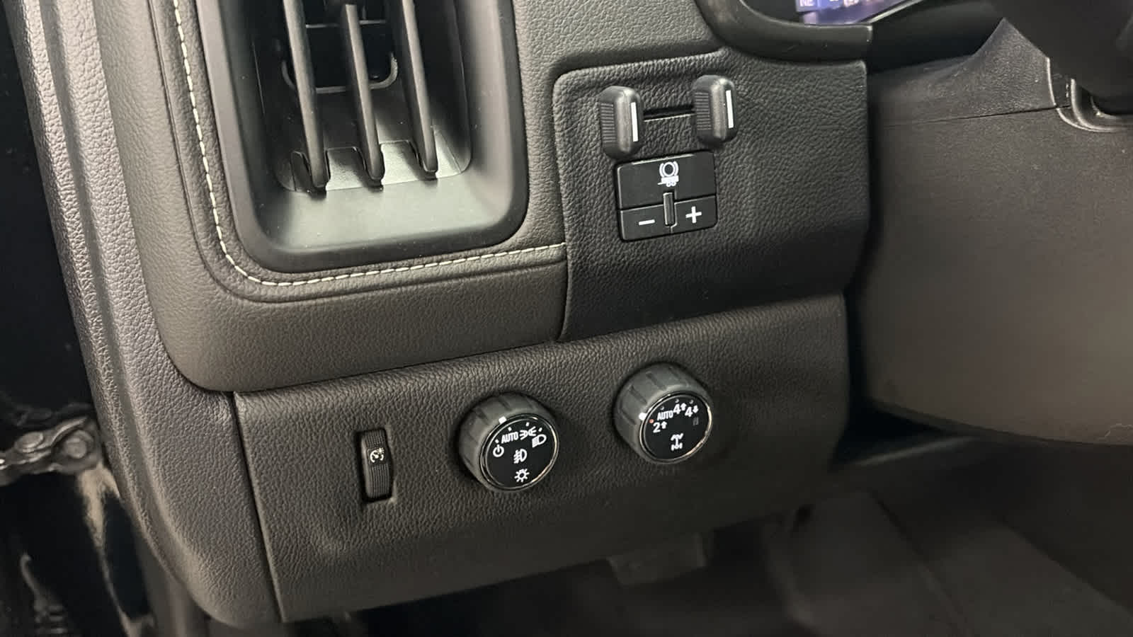 2021 GMC Canyon Denali