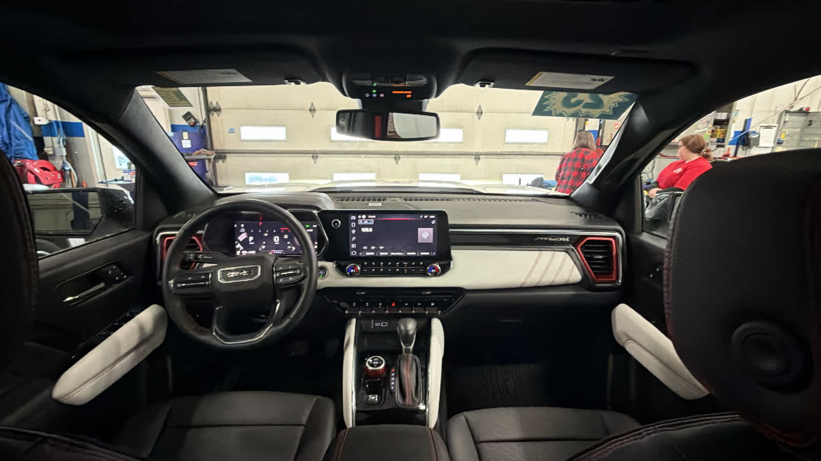 2023 GMC Canyon AT4X