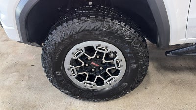 2023 GMC Canyon AT4X