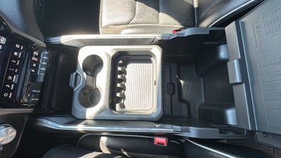 2022 RAM 1500 Laramie Crew Cab 4x4 5'7" Box