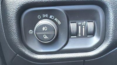2019 RAM 1500 Big Horn/Lone Star Crew Cab 4x4 6'4" Box