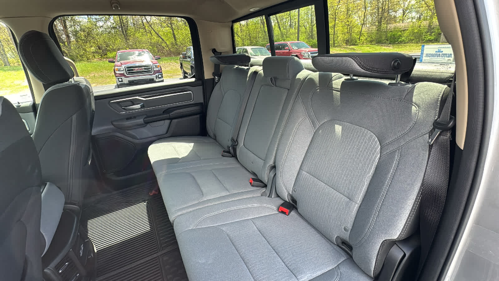 2019 RAM 1500 Big Horn/Lone Star Crew Cab 4x4 6'4" Box