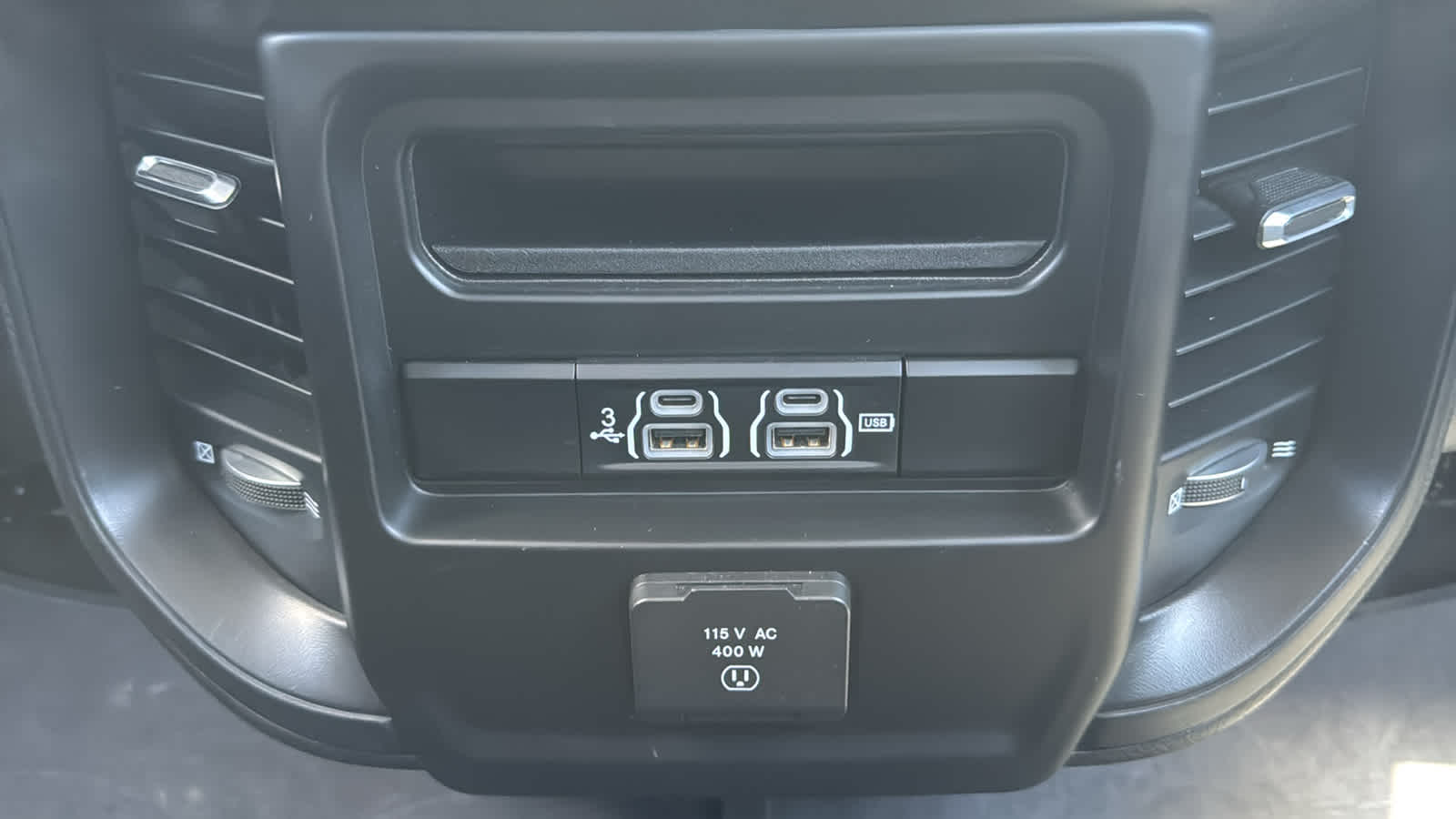 2019 RAM 1500 Big Horn/Lone Star Crew Cab 4x4 6'4" Box