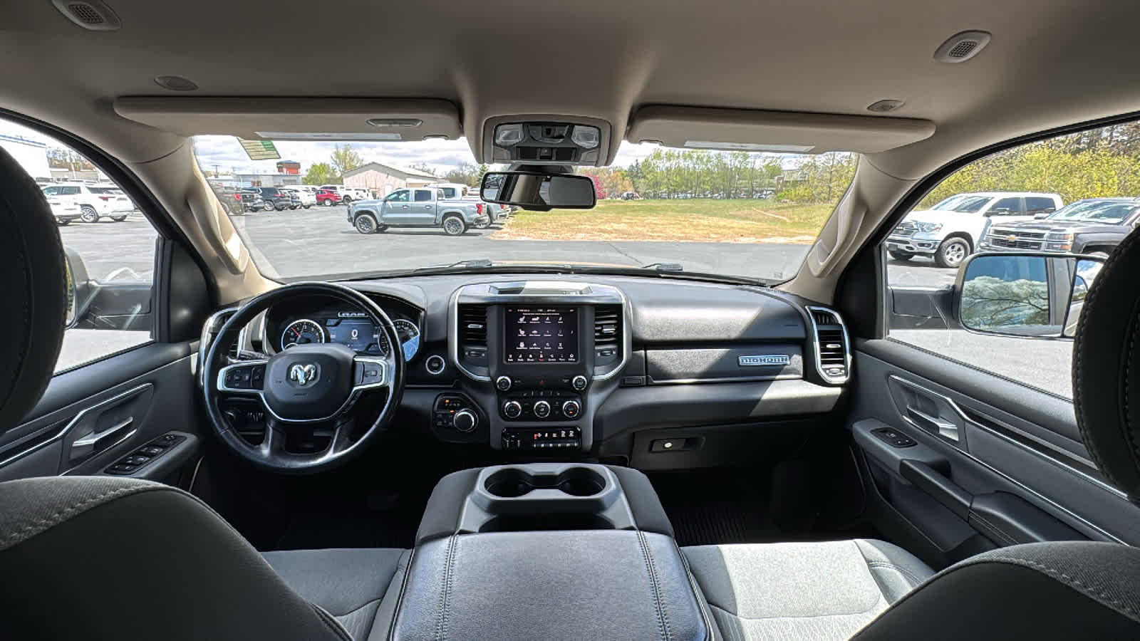 2019 RAM 1500 Big Horn/Lone Star Crew Cab 4x4 6'4" Box