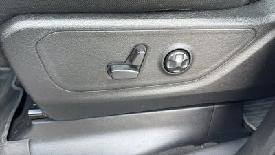 2019 RAM 1500 Big Horn/Lone Star Crew Cab 4x4 6'4" Box
