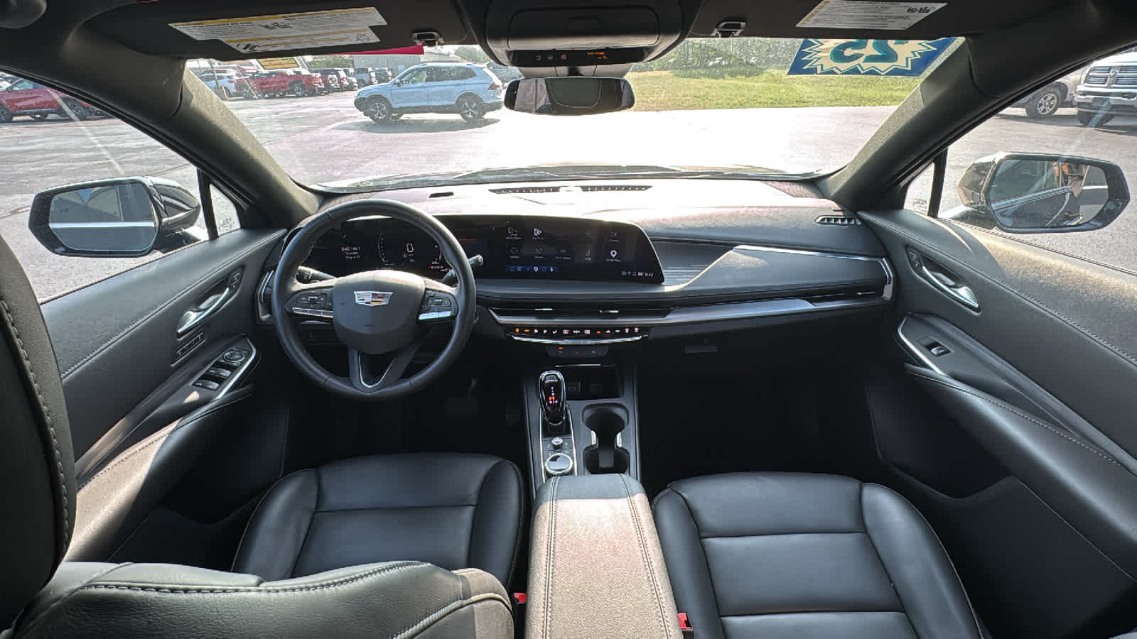 2025 Cadillac XT4 Premium Luxury