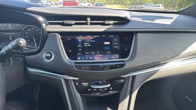 2024 Cadillac XT6 Luxury