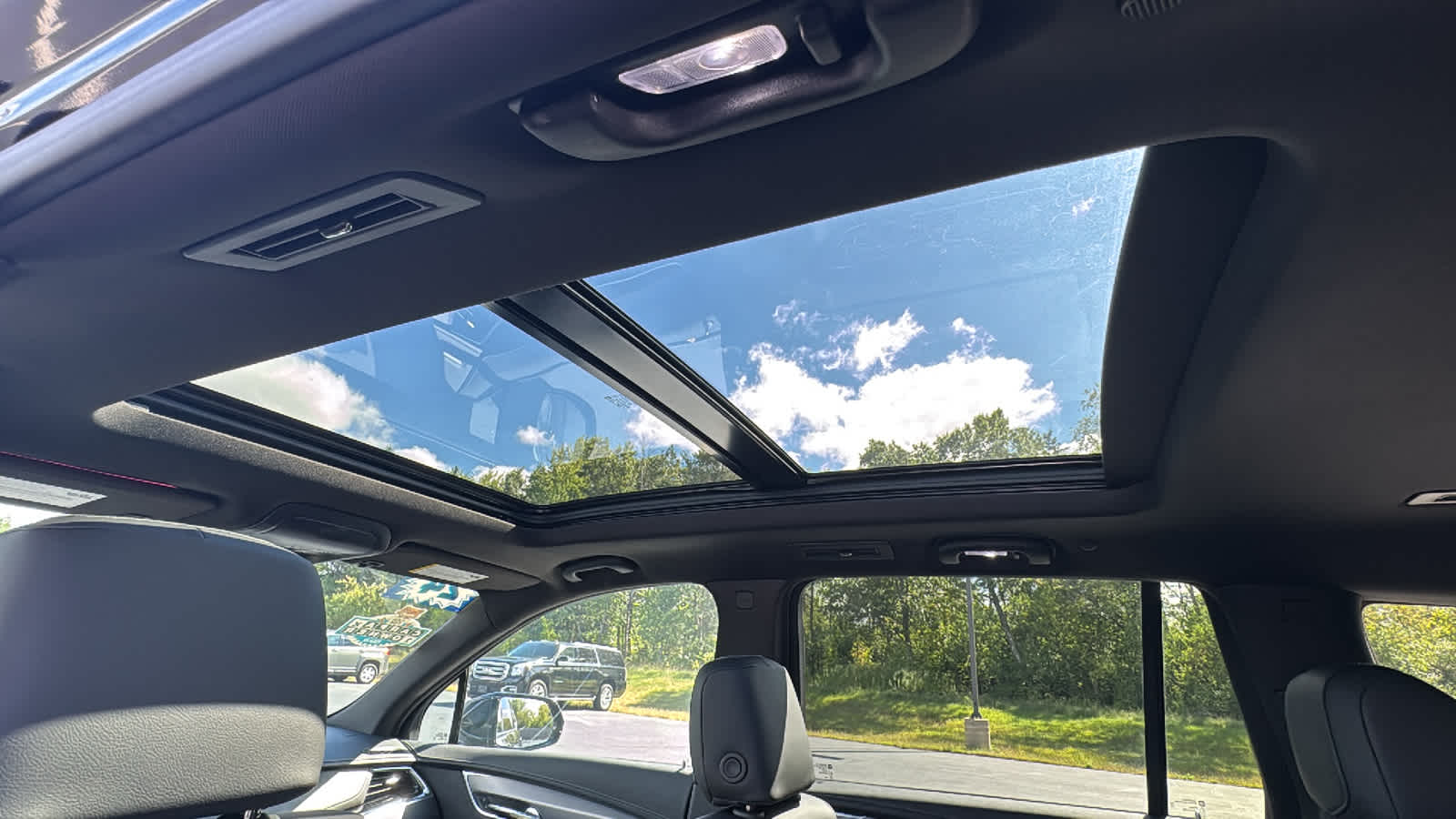 2024 Cadillac XT6 Luxury