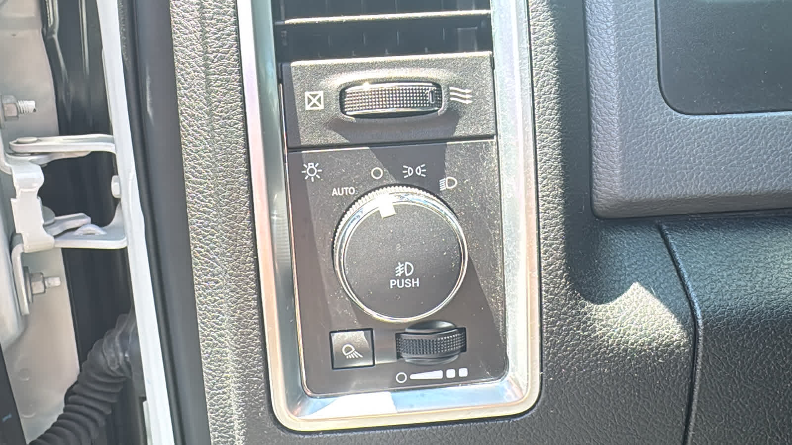 2018 RAM 2500 Big Horn Crew Cab 4x4 6'4" Box