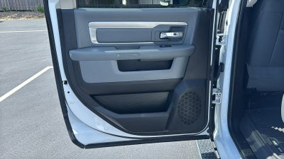 2018 RAM 2500 Big Horn Crew Cab 4x4 6'4" Box