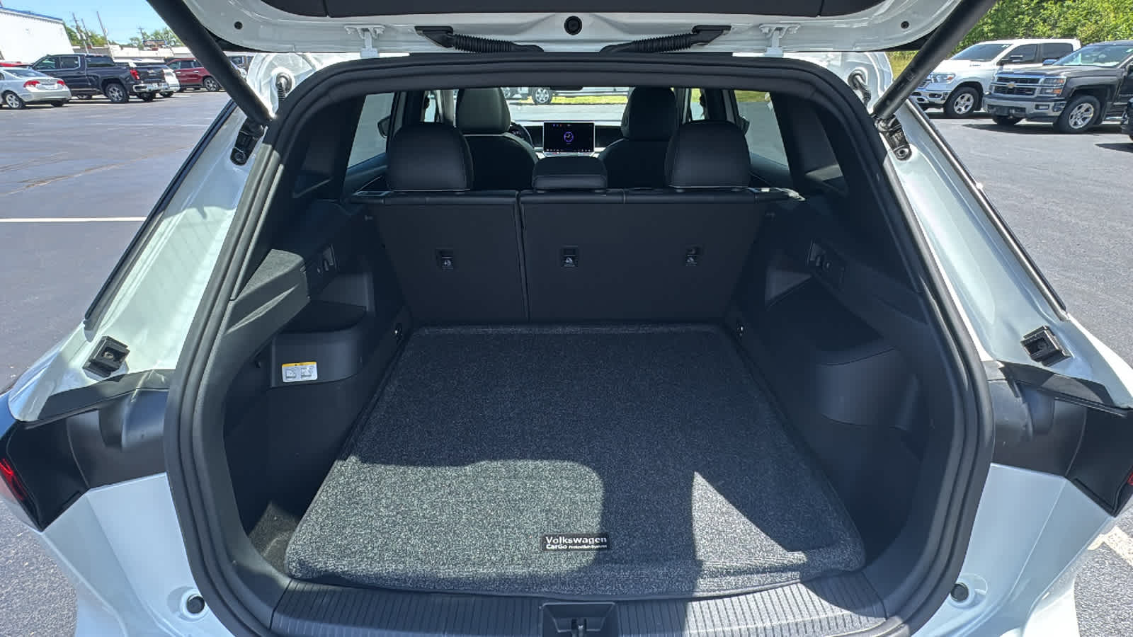 2025 Volkswagen Tiguan 2.0T SE R-Line Black
