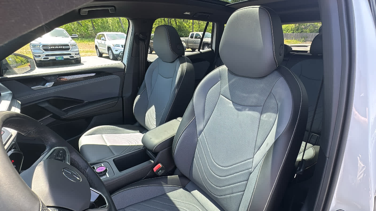 2025 Volkswagen Tiguan 2.0T SE R-Line Black