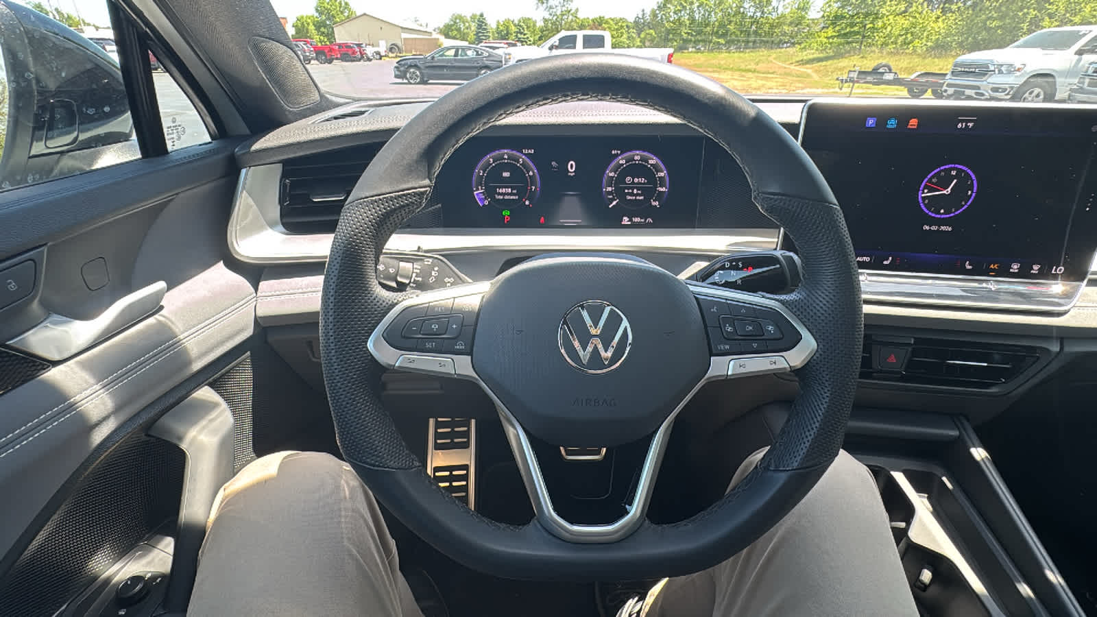 2025 Volkswagen Tiguan 2.0T SE R-Line Black