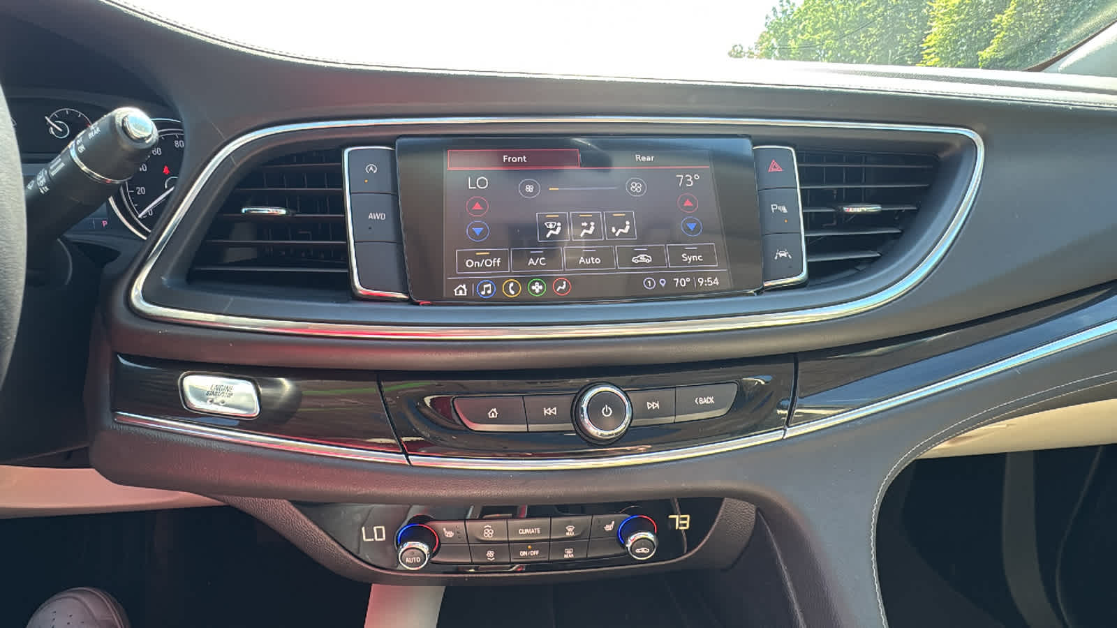 2023 Buick Enclave Essence