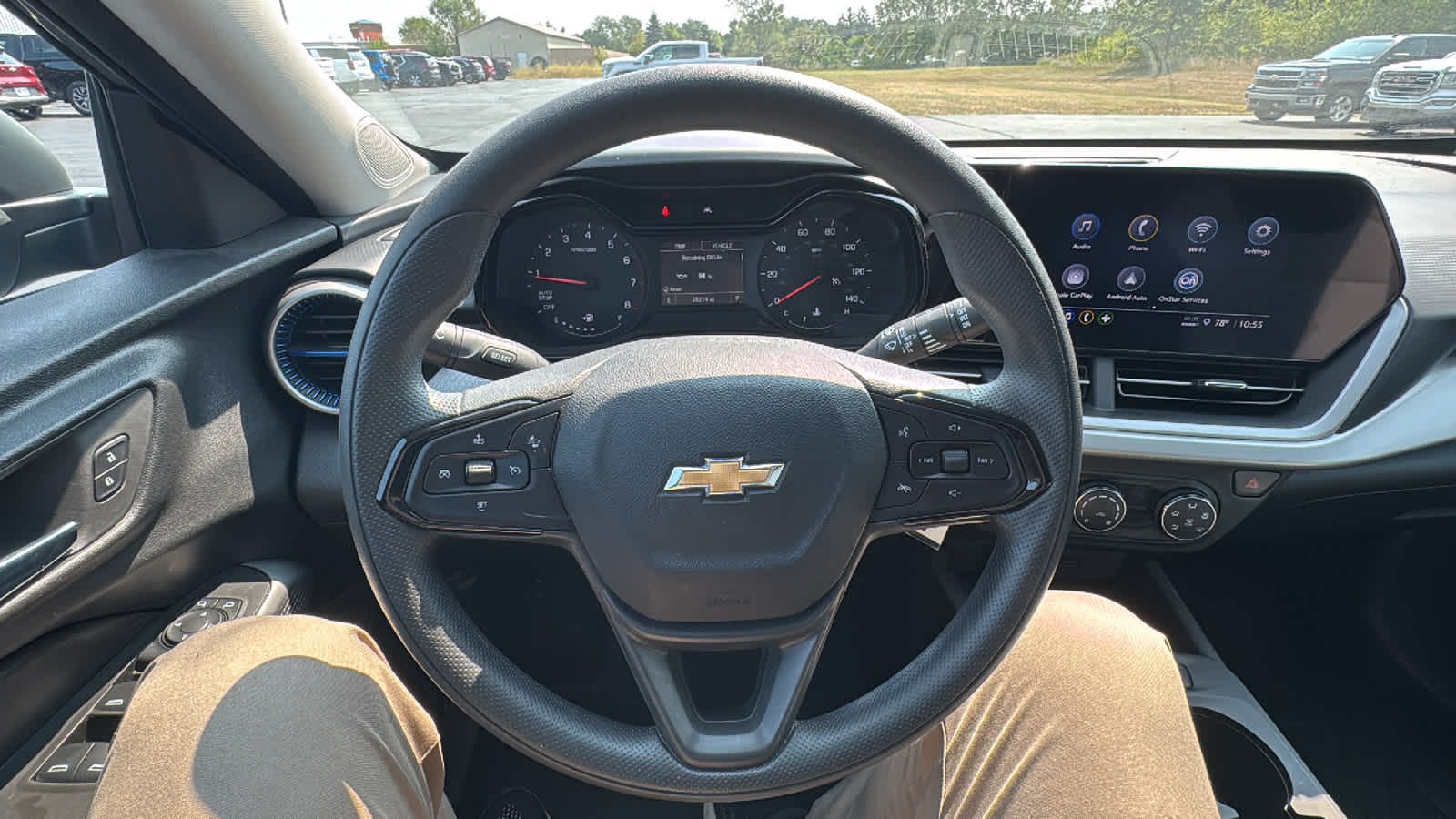2024 Chevrolet Trax LS - Photo 10