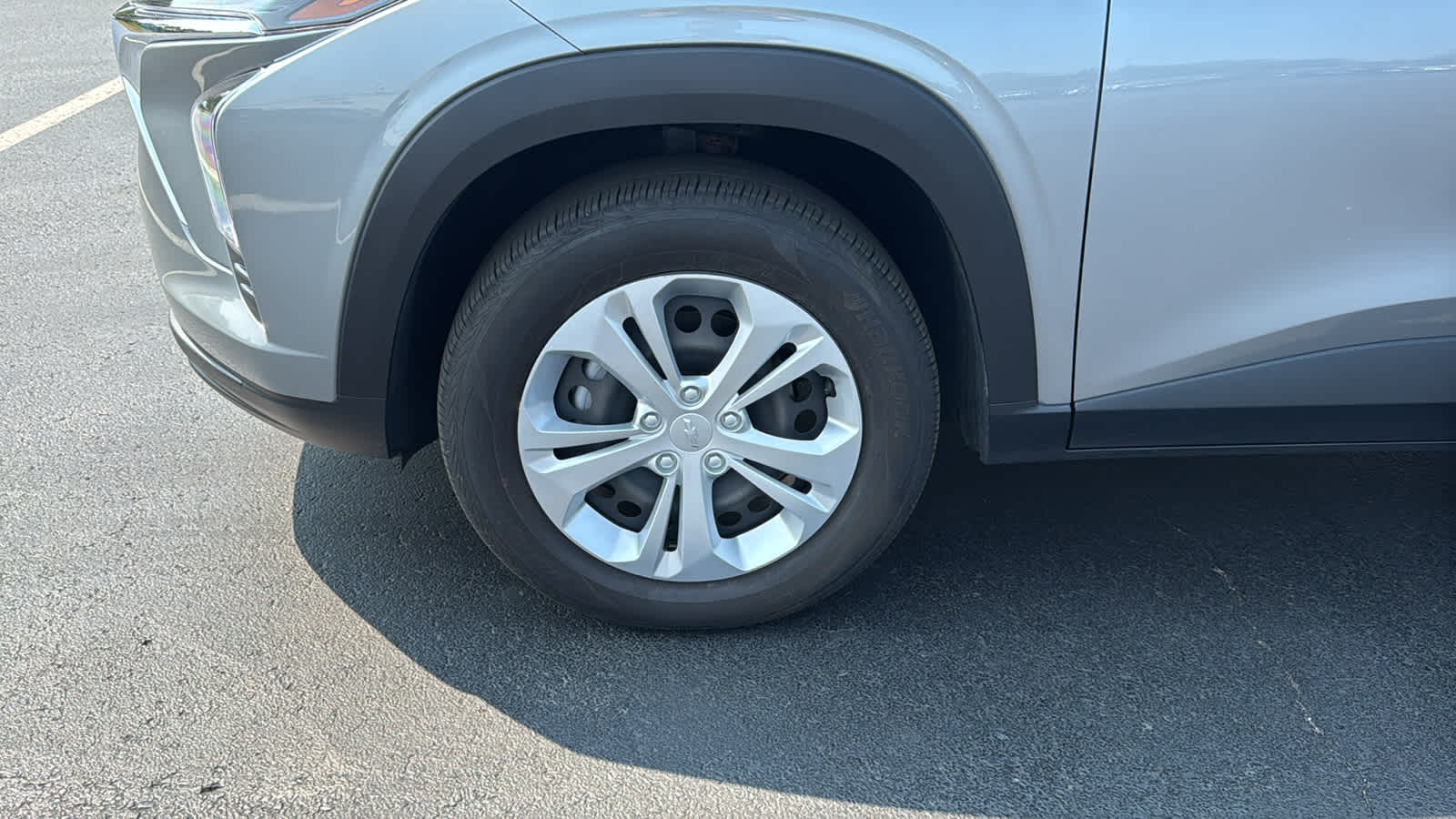 2024 Chevrolet Trax LS - Photo 27