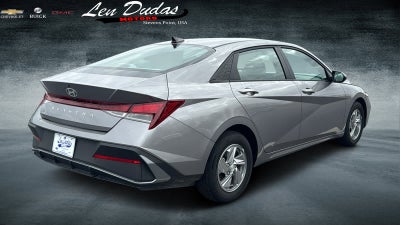 2024 Hyundai Elantra SE